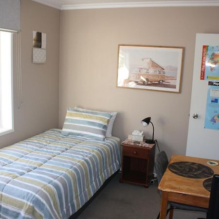 Glamis Ave Shared Home B&B นิวพลีมัธ ภายนอก รูปภาพ