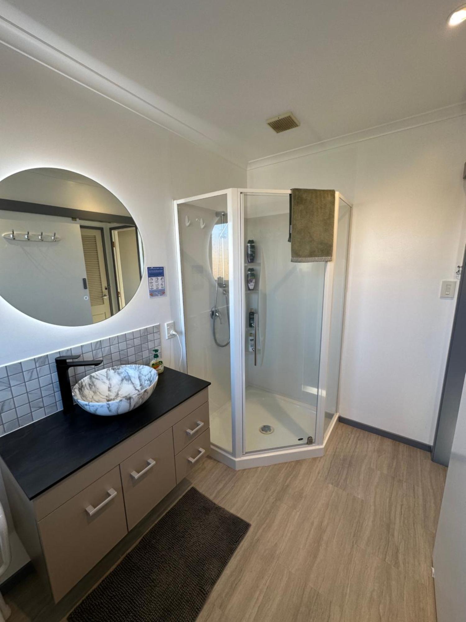 Glamis Ave Shared Home B&B นิวพลีมัธ ภายนอก รูปภาพ