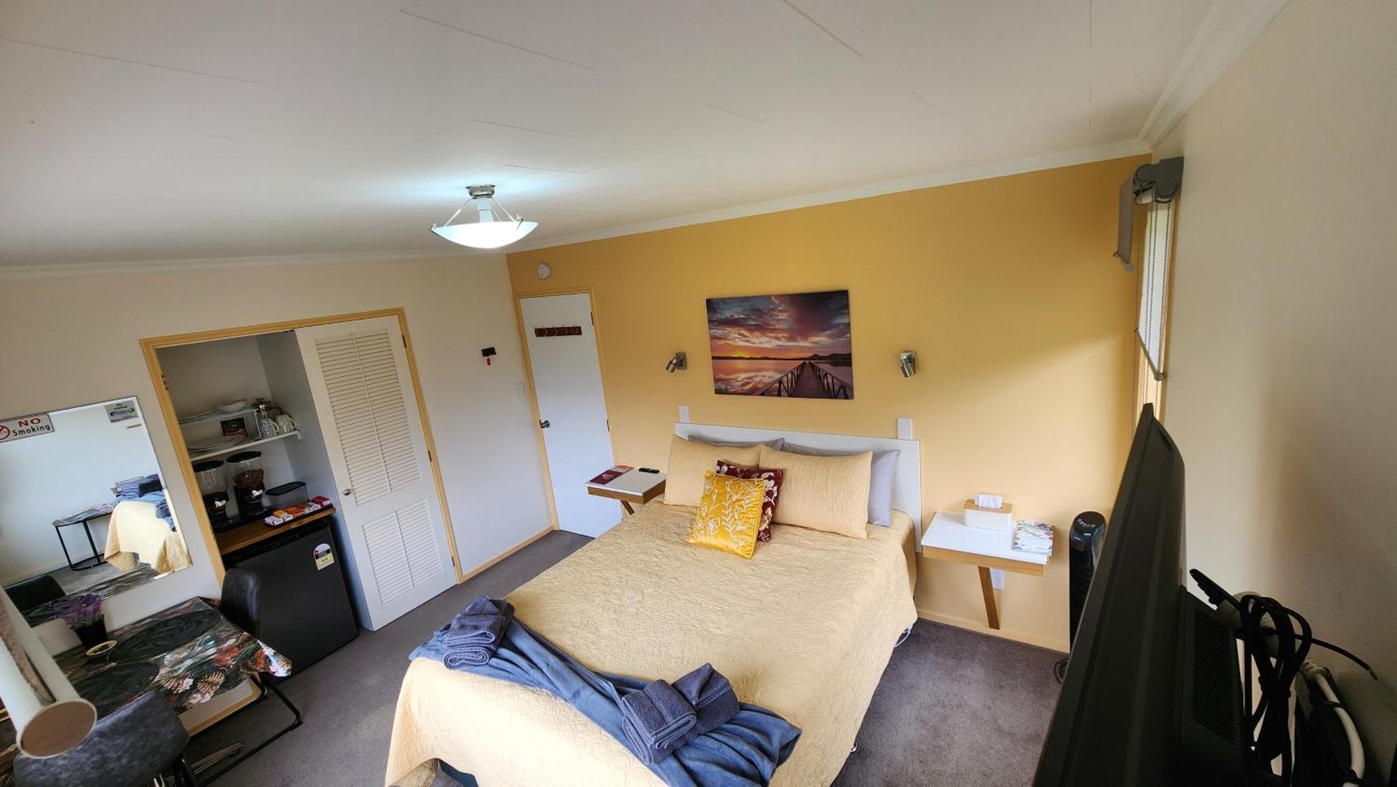 Glamis Ave Shared Home B&B นิวพลีมัธ ภายนอก รูปภาพ