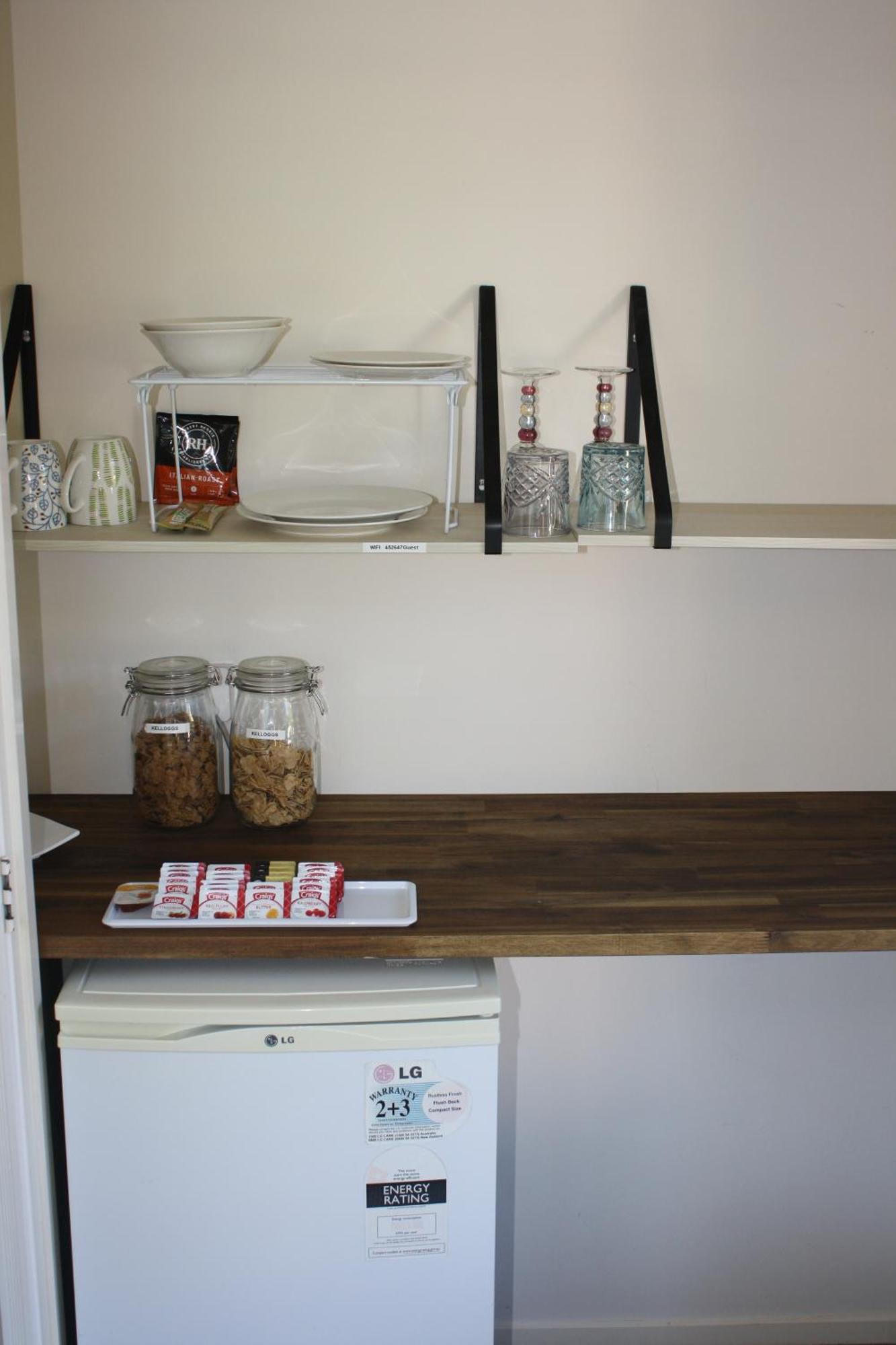 Glamis Ave Shared Home B&B นิวพลีมัธ ภายนอก รูปภาพ